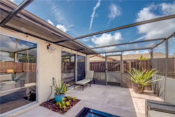 6337  Royal Woods  DR, Fort Myers, FL 33908