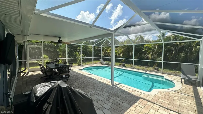 1306 Sw 19th Ln, Cape Coral, Florida 33991