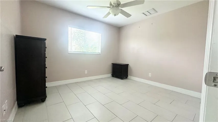 1306 Sw 19th Ln, Cape Coral, Florida 33991
