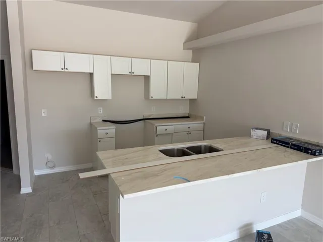 703 Se 8th St, Cape Coral, Florida 33990