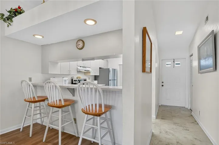 4210 Looking Glass Ln 4210, Naples, Florida 34112