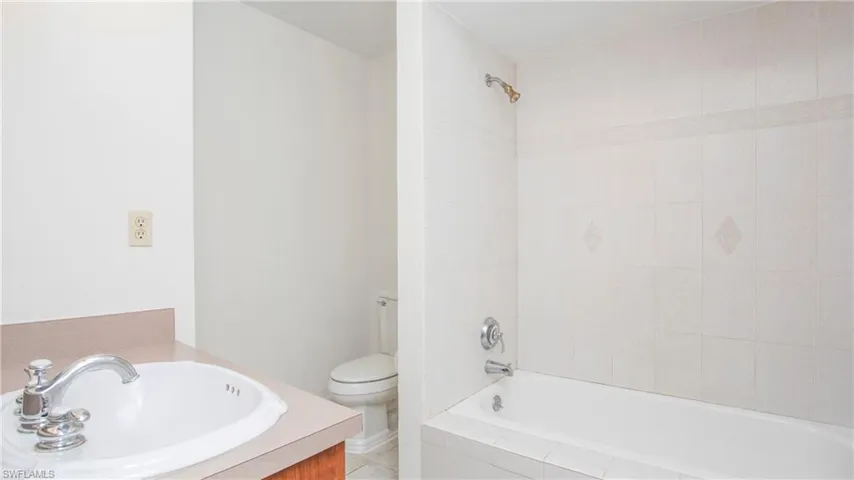 27830  Hacienda East  BLVD, Bonita Springs, FL 34135