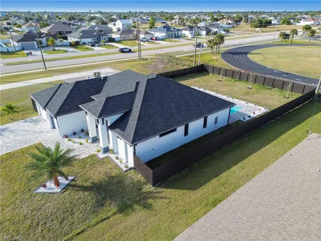 Birds eye view of property