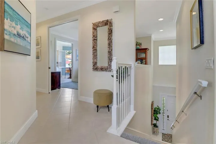 762  Regency Reserve  CIR, Naples, FL 34119