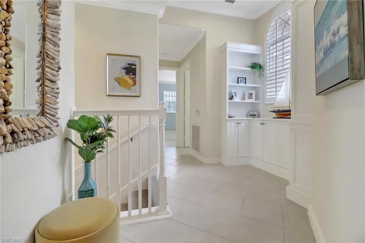 762  Regency Reserve  CIR, Naples, FL 34119