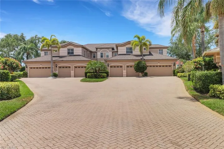 762  Regency Reserve  CIR, Naples, FL 34119