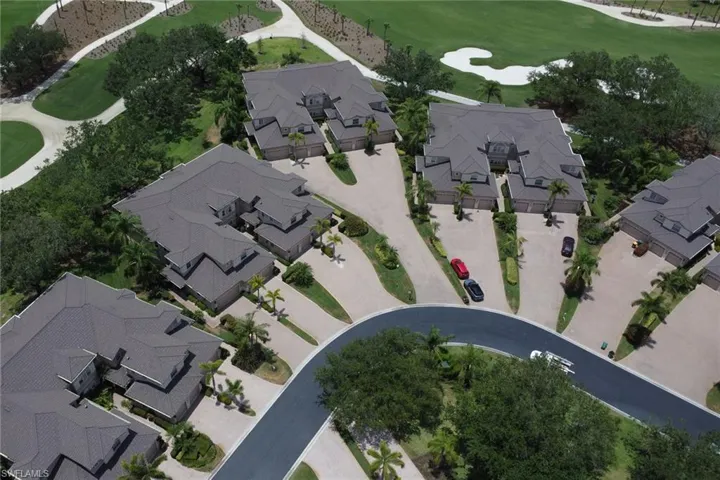 762  Regency Reserve  CIR, Naples, FL 34119