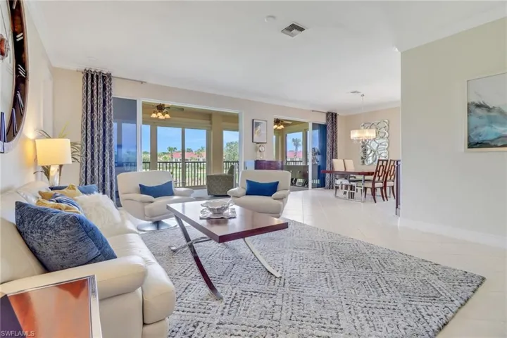 762  Regency Reserve  CIR, Naples, FL 34119