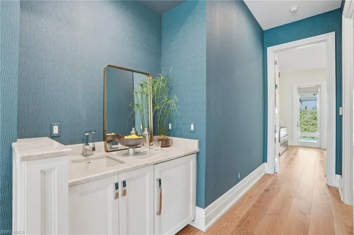 Breakfast bar in the Master Suite