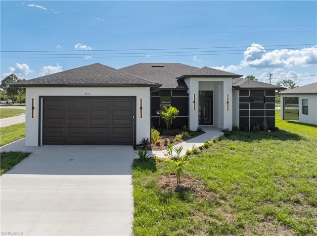 816 Floyd Ave S, Lehigh Acres, Florida 33976