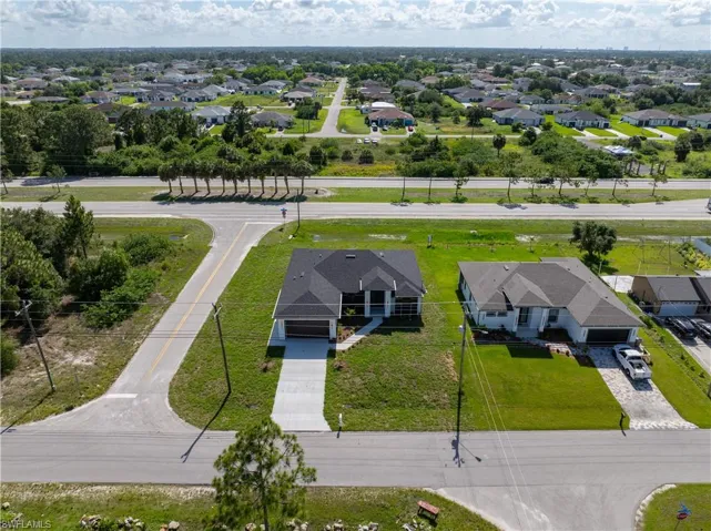 816 Floyd Ave S, Lehigh Acres, Florida 33976