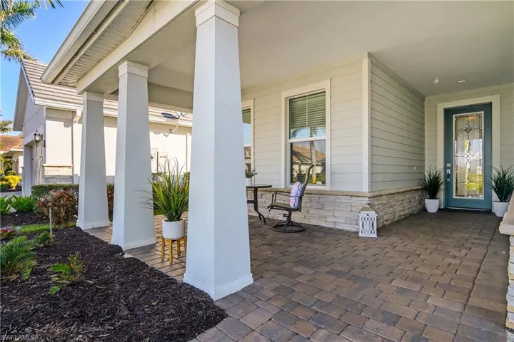 Property entrance with a porch