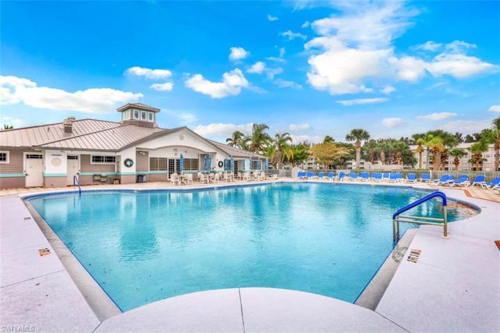 Resort-style Pool