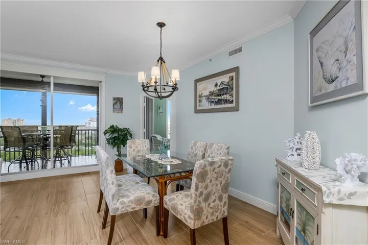 430  Cove Tower  DR, Naples, FL 34110