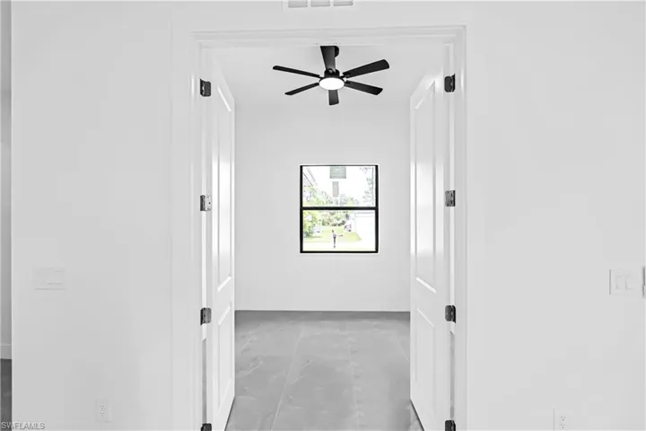 716 Connecticut Ln, Lehigh Acres, Florida 33936