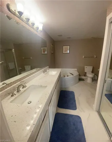 13105 Vanderbilt Dr 808, Naples, Florida 34110
