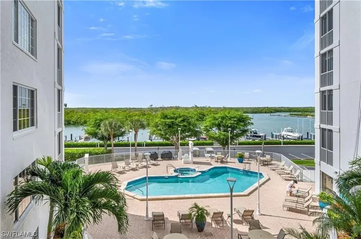 13105 Vanderbilt Dr 808, Naples, Florida 34110