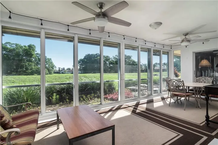 Sunroom with ceiling fan