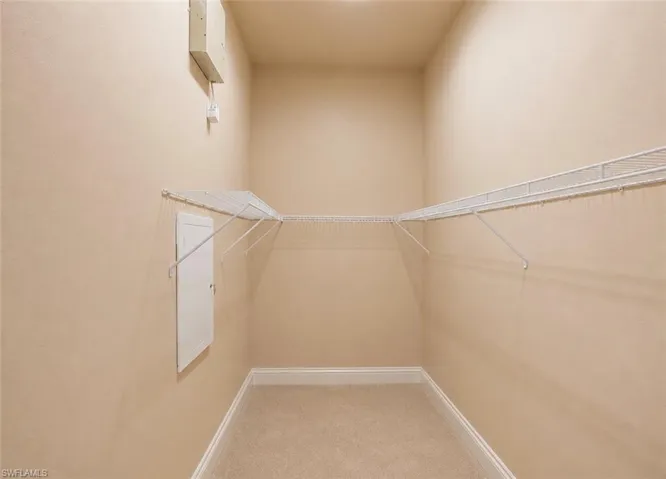 2915 Coco Lakes Dr, Naples, Florida 34105