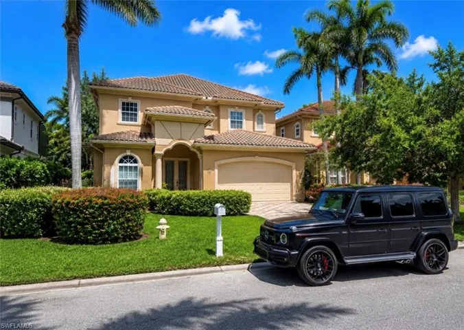 2915 Coco Lakes Dr, Naples, Florida 34105