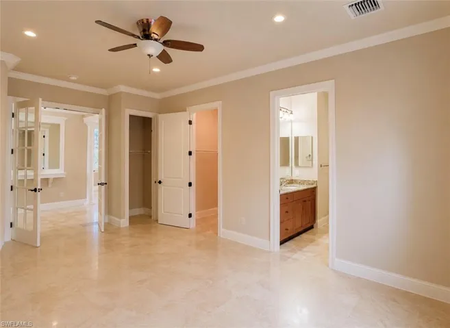 2915 Coco Lakes Dr, Naples, Florida 34105