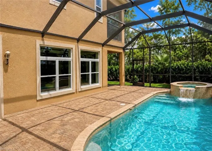 2915 Coco Lakes Dr, Naples, Florida 34105