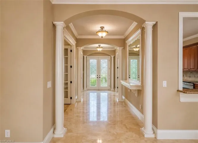 2915 Coco Lakes Dr, Naples, Florida 34105