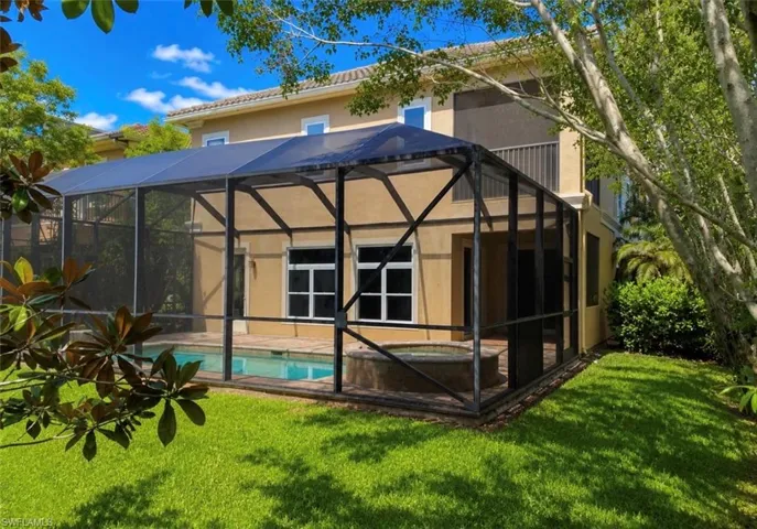 2915 Coco Lakes Dr, Naples, Florida 34105