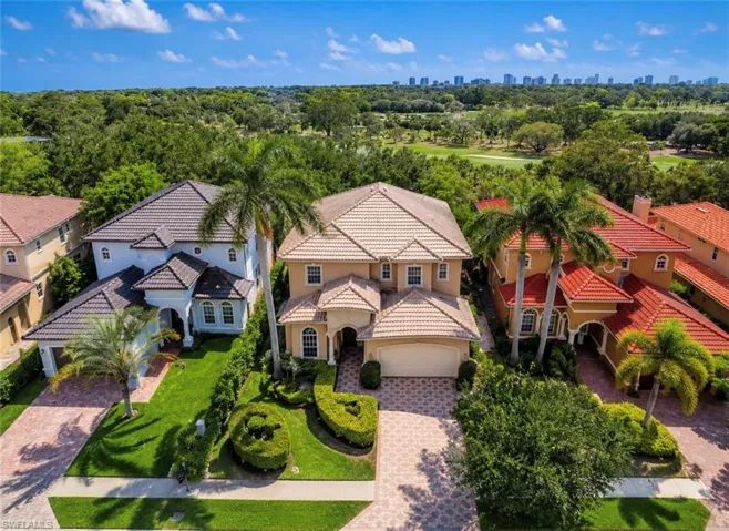 2915 Coco Lakes Dr, Naples, Florida 34105