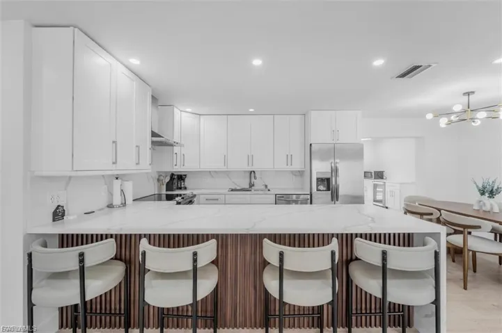 4625 Forest Glen Dr, North Fort Myers, Florida 33903