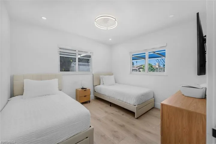4625 Forest Glen Dr, North Fort Myers, Florida 33903