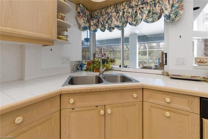 Kitchen with passthrough to lanai