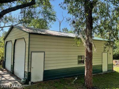 Detached garage, room for 2 RV's