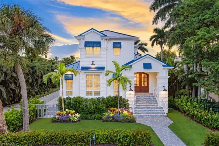 844 8th St S, Naples, Florida 34102