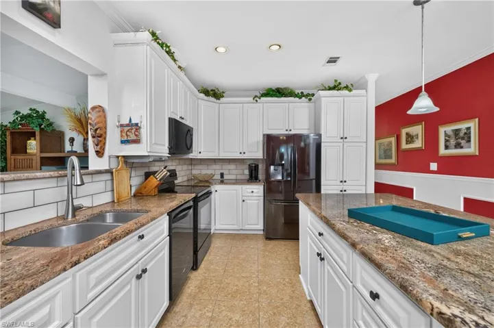 24819 Rio Villa Lakes Cir, Punta Gorda, Florida 33950