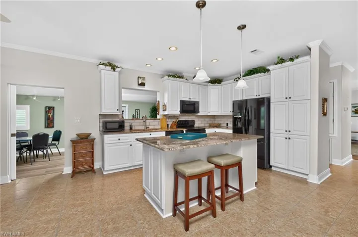 24819 Rio Villa Lakes Cir, Punta Gorda, Florida 33950