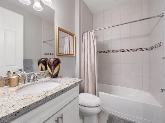 12651  Lonsdale  TER, Fort Myers, FL 33913