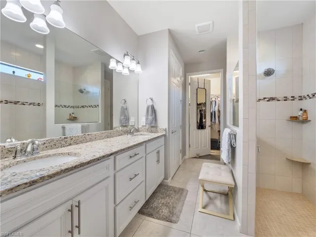12651  Lonsdale  TER, Fort Myers, FL 33913
