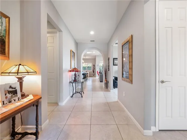 12651  Lonsdale  TER, Fort Myers, FL 33913