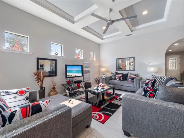 12651  Lonsdale  TER, Fort Myers, FL 33913