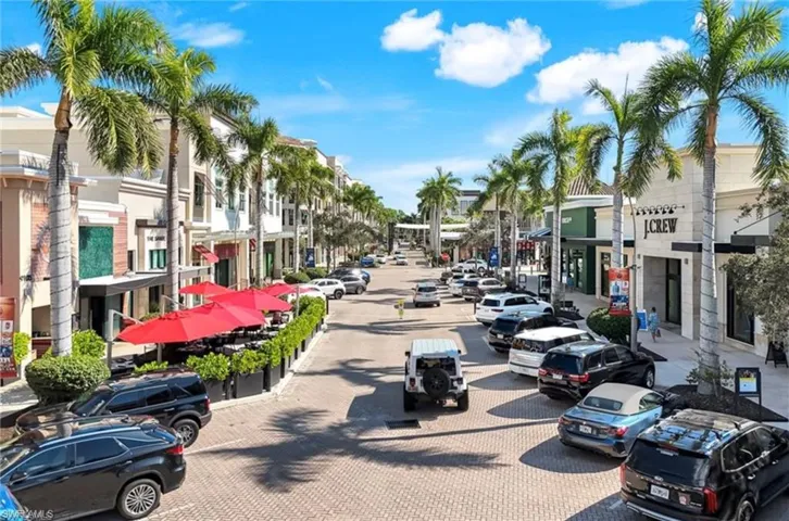 Urban Lifestyle steps to shops and resturants