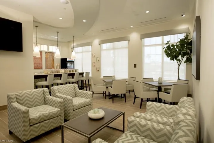 Fitness center Smoothie bar and cafe