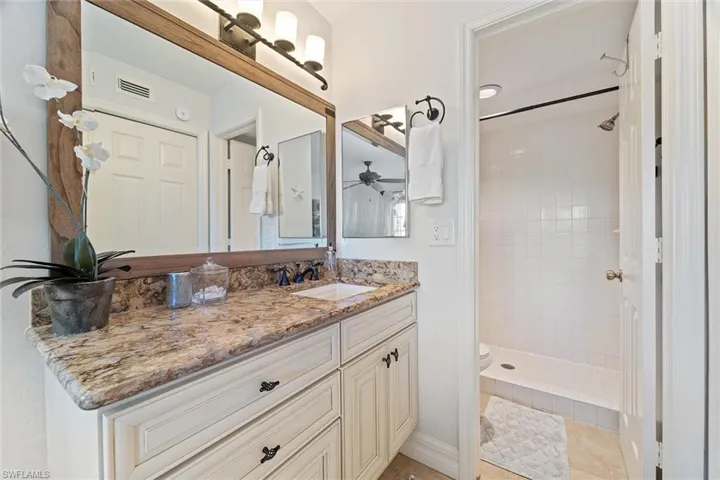 1375  Mainsail  DR, Naples, FL 34114