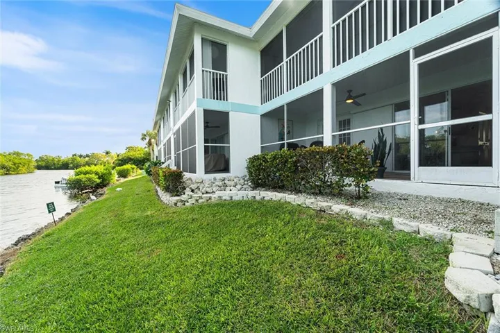 1375  Mainsail  DR, Naples, FL 34114