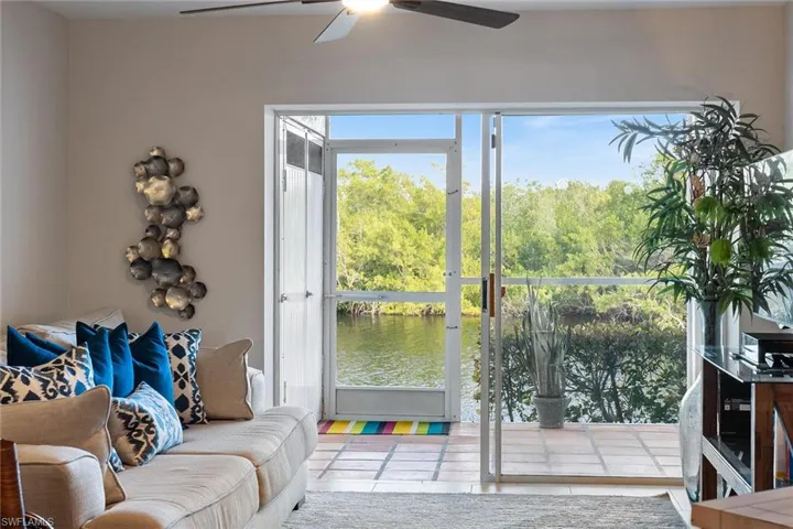 1375  Mainsail  DR, Naples, FL 34114