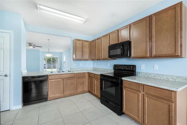 2114 SW 12th TER, CAPE CORAL FL 33991