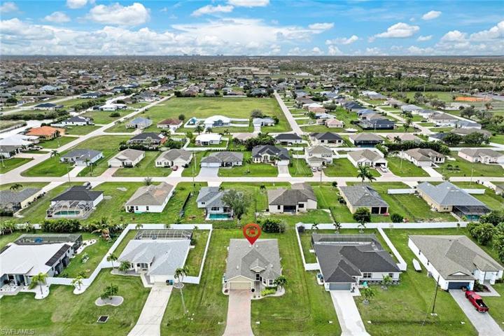 2114 SW 12th TER, CAPE CORAL FL 33991