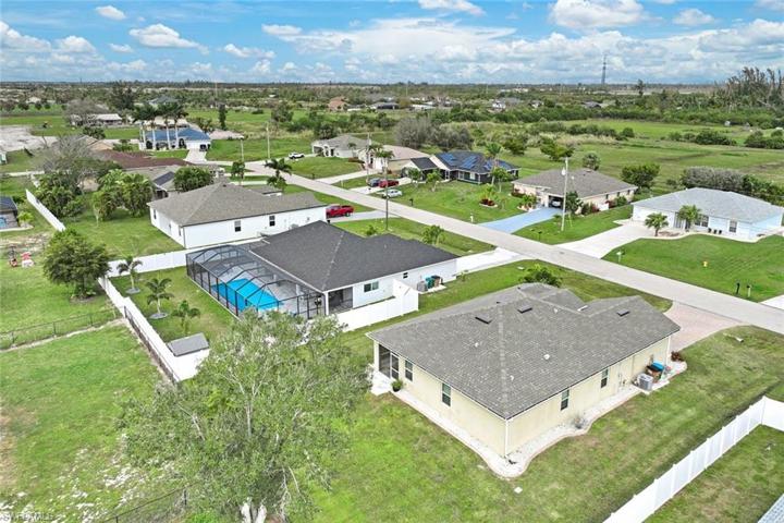 2114 SW 12th TER, CAPE CORAL FL 33991