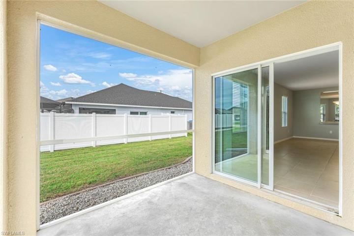 2114 SW 12th TER, CAPE CORAL FL 33991