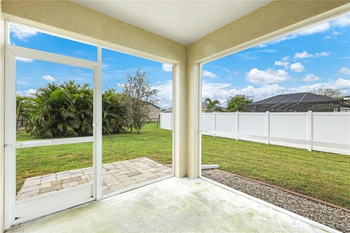 2114 SW 12th TER, CAPE CORAL FL 33991